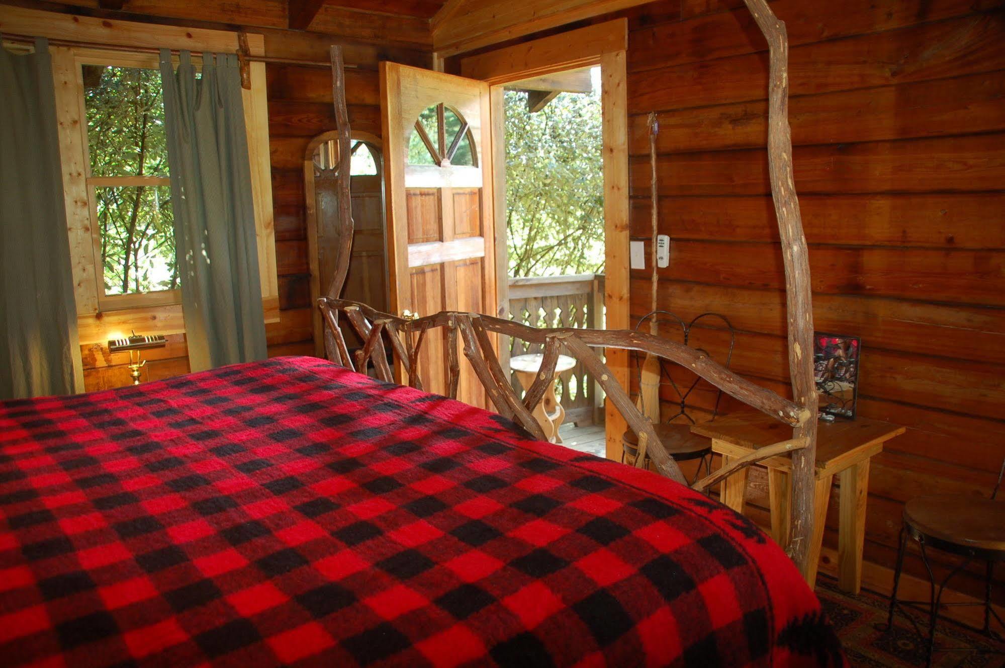Creekwalk Inn And Cabins Cosby Exterior foto
